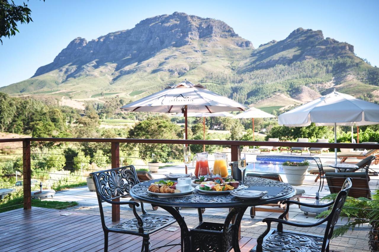 Alluvia Boutique Winery & Luxury Accommodation Стеленбош Екстериор снимка View of the Kleinrivierveld