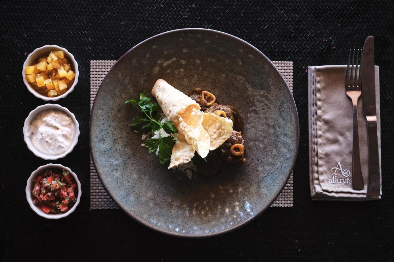 Alluvia Boutique Winery & Luxury Accommodation Стеленбош Екстериор снимка A dish at the restaurant