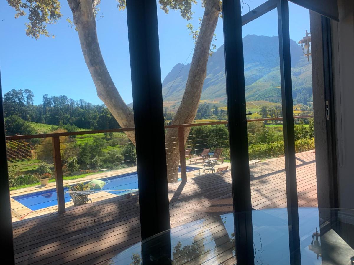 Alluvia Boutique Winery & Luxury Accommodation Стеленбош Стая снимка